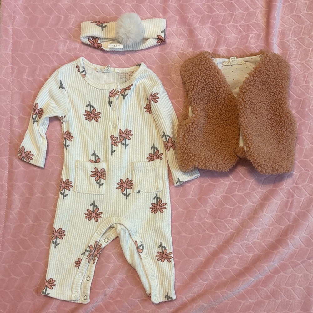 Jessica Simpson Three piece set